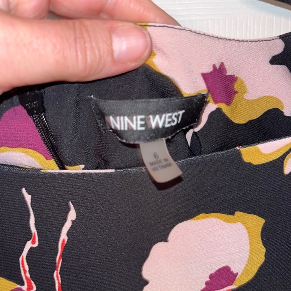 Nine West Floral Dress with 3/4 length sleeve size 6 - Picture 3 of 3